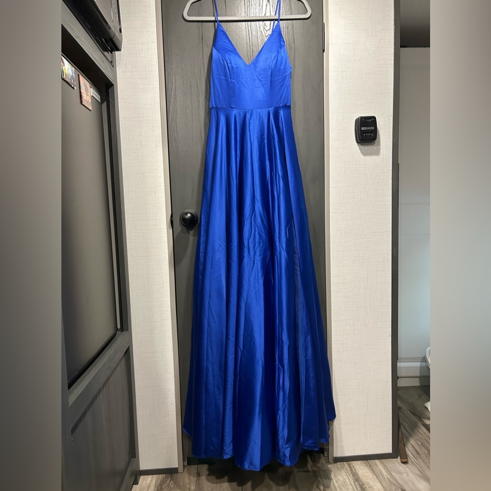 B Darlin formal gown